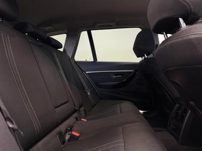 2018 BMW 330i xDrive Touring *Nav professional*Hifi*Se Spec 252hk – bild 14