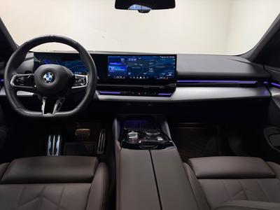 2024 BMW 520d xDrive Sedan M Sport*Pano*HuD*Läder*Se Spec* Euro 6 – bild 11