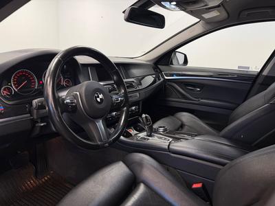 2014 BMW 520d LCI Sedan Steptronic · Läder · M-ratt · Dragkrok – bild 6