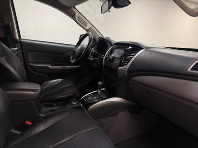 2016 Fiat Fullback Double Cab 2.4 4x4 · Moms · Skinn · Nav · Kamera · D-värm – bild 10