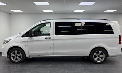 2021 Mercedes-Benz Vito 116 Tourer 116 CDI 4x4 9G-Tronic · Moms · 9-sits · Drag – bild 3