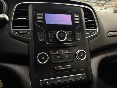 2018 Renault Mégane 1.5 dCi manuell Dragkrok MoK Life Fleet 110hk 0,37l/mil – bild 17