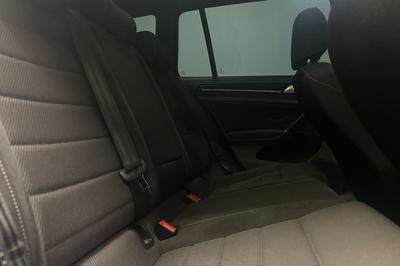 2017 Volkswagen Golf R 2.0 TSI Panorama Dynaudio Cockpit – bild 11