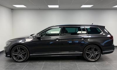 2020 Volkswagen Passat Sportscombi 2.0 TDI 4M *R-line*Matrix*D-värm*Spec – bild 3