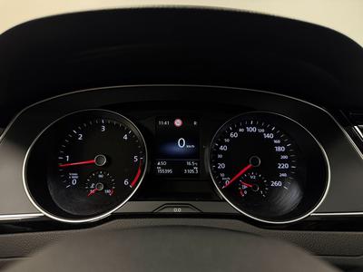 2020 Volkswagen Passat Sportscombi 2.0 TDI 4M *R-line*Matrix*D-värm*Spec – bild 13