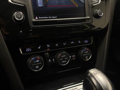 2015 Volkswagen Passat Sportscombi 2.0 TDI DPF SCR BMT 4M GT · Kamera · D-värm – bild 14