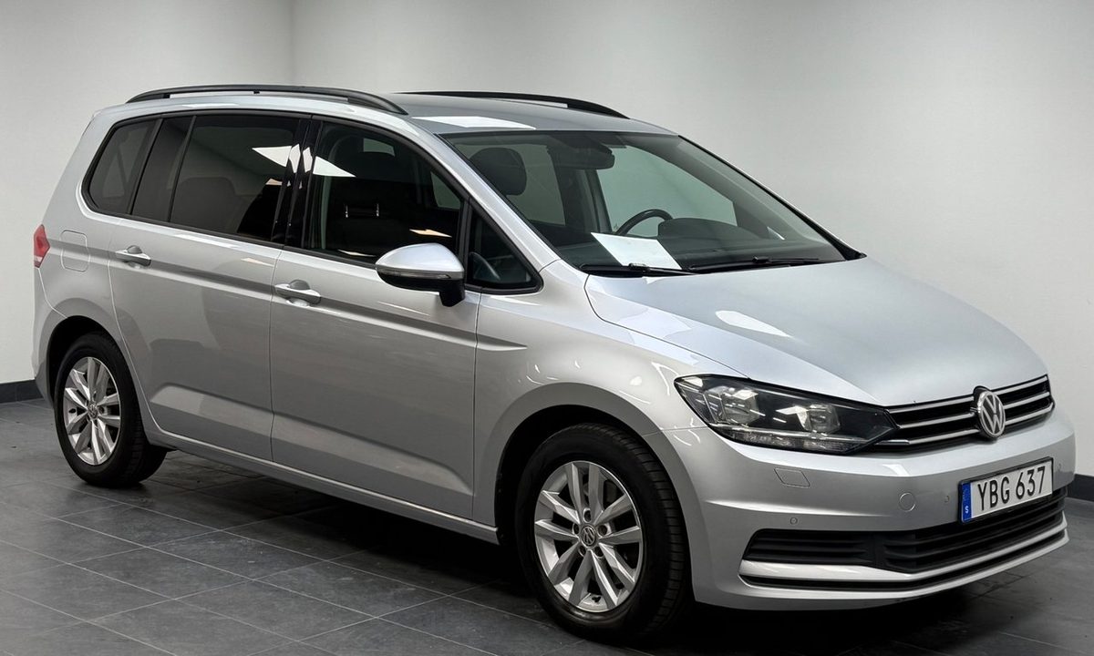 2016 Volkswagen Touran 7-seater 1.4 TSI BMT Base · värmare · Kamera