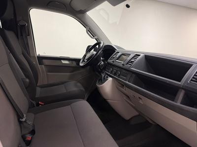 2016 Volkswagen Transporter T30 2.0 TDI BMT 4Motion · Drag · D-värm · Verkstadsinredning – bild 9